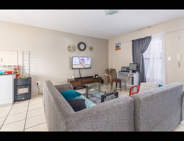 2 BEDROOM APARTMENT FOR SALE IN PARKLANDS EAST